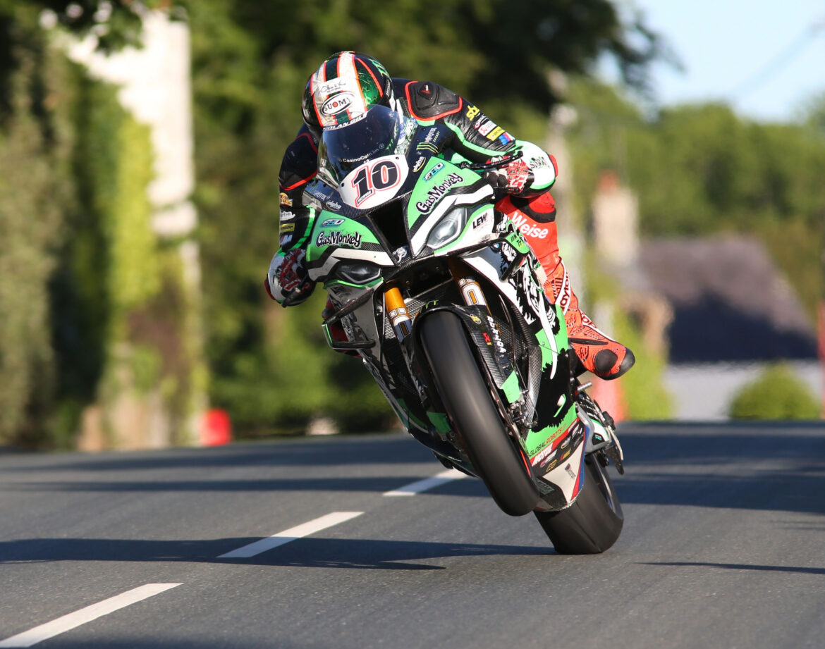 HICKMAN WINS 2022 SENIOR TT - Isle of Man Beds